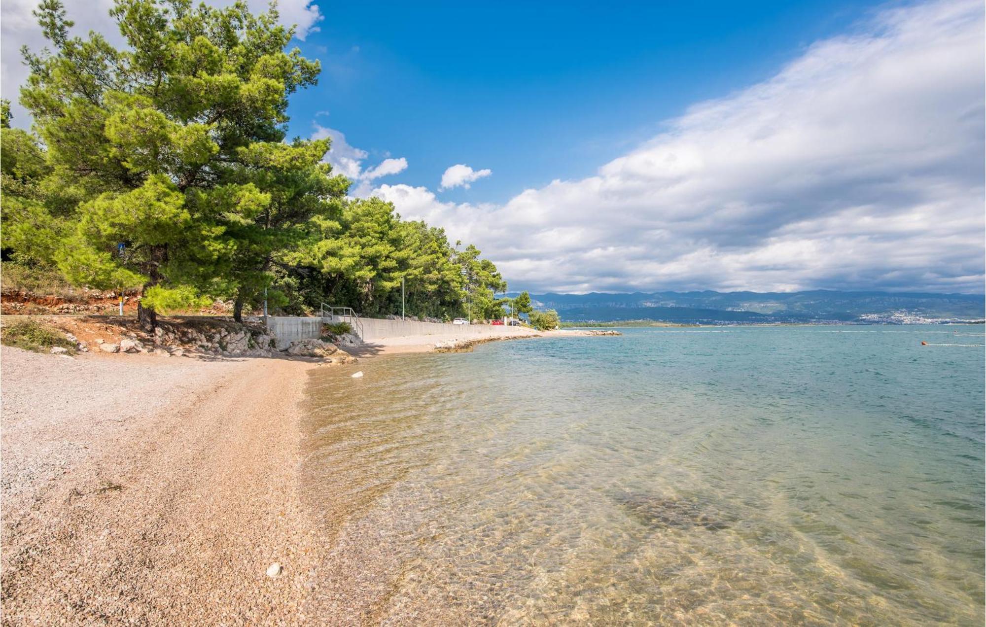 Gorgeous Apartment In Cizici With House Sea View 외부 사진