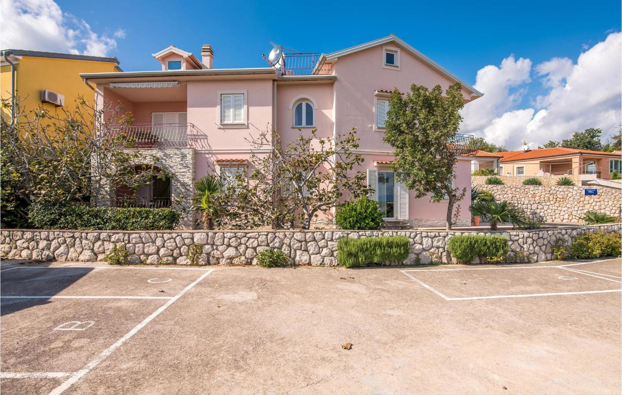 Gorgeous Apartment In Cizici With House Sea View 외부 사진