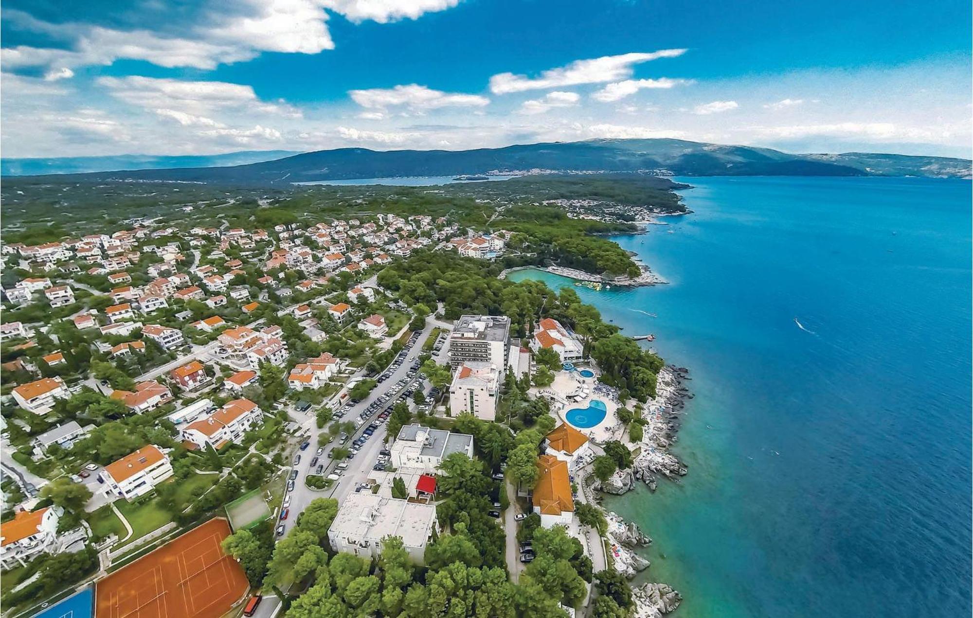 Gorgeous Apartment In Cizici With House Sea View 외부 사진